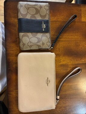 Coach Brown Signature Canvas Wristlet & Blush Leather Zip Wallet